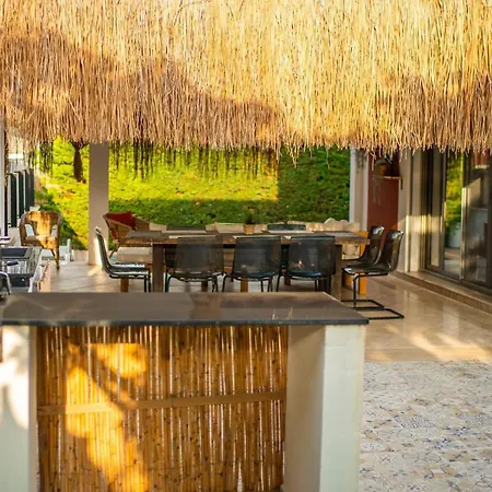 Luxury Vacation Seaside With Privacy Cesme