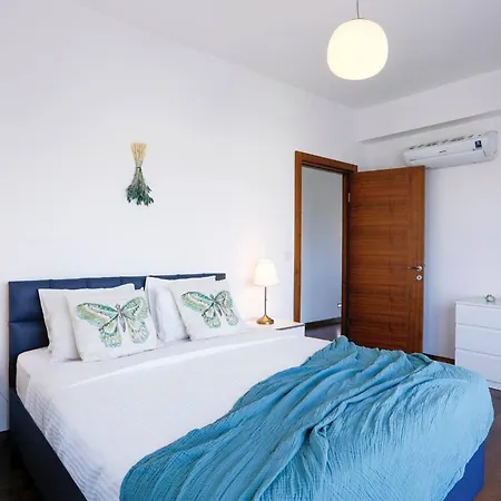 Luxury Vacation Seaside With Privacy Кешме